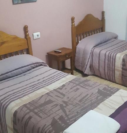 Pension Avenida Табернес-де-Вальдигна Экстерьер фото