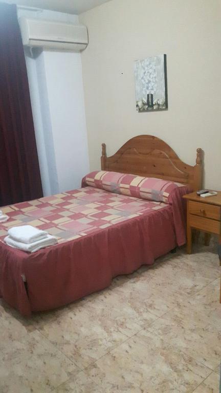Pension Avenida Табернес-де-Вальдигна Экстерьер фото